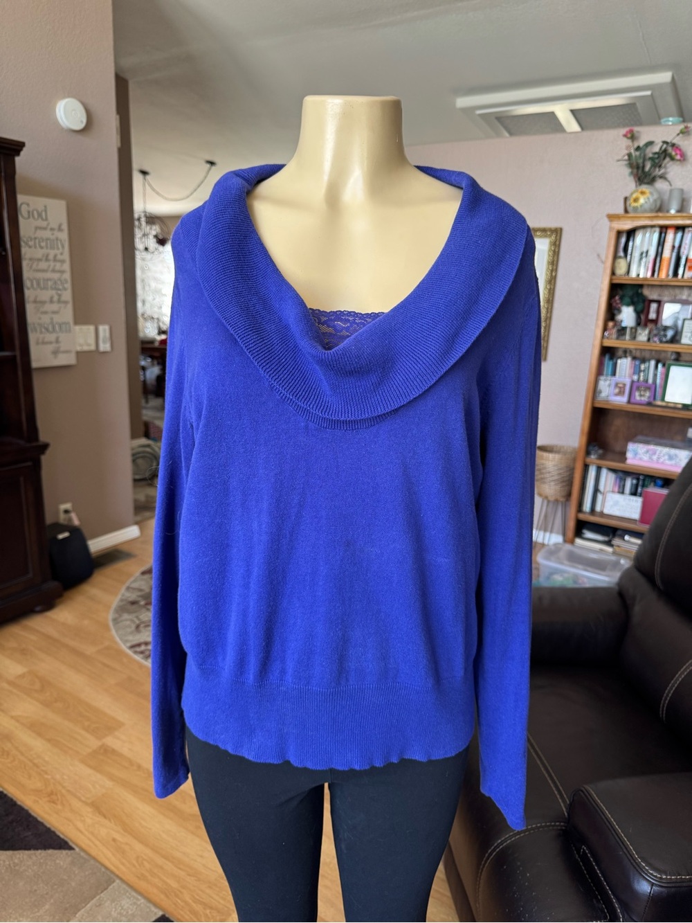 East 5th cowl neck w/lace lightweight sweater-size L